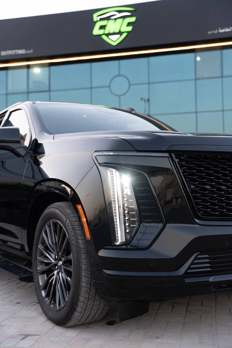 2026 Cadillac Escalade LUXURY thumbnail 4