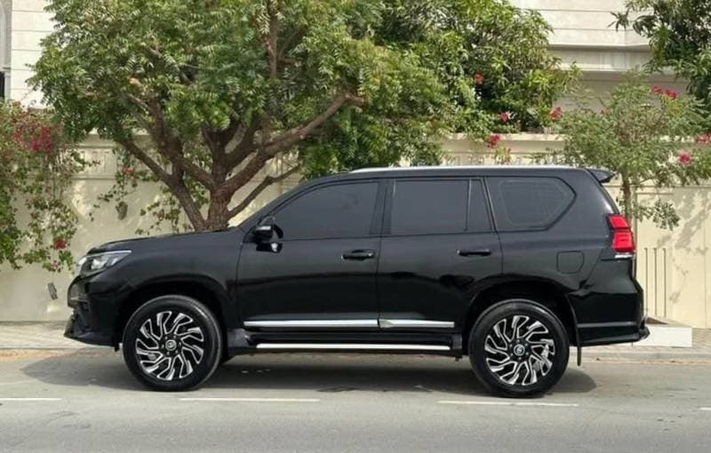 2023 Toyota Prado VXR thumbnail 4