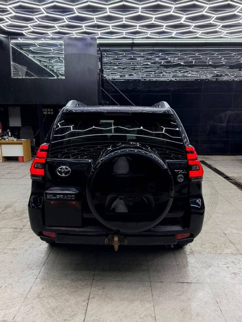 2023 Toyota Prado TX L thumbnail 7
