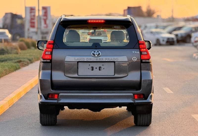 2022 Toyota Prado TX L thumbnail 5