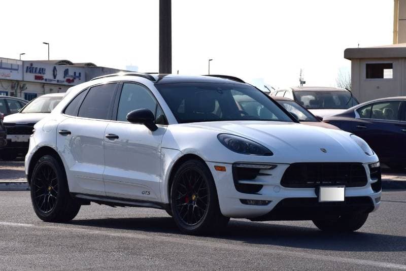 2018 Porsche Macan thumbnail 7