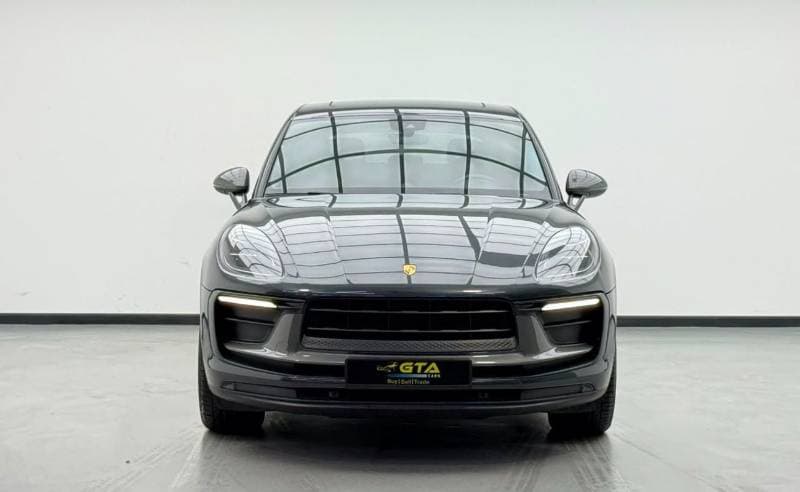 2023 Porsche Macan T thumbnail 2