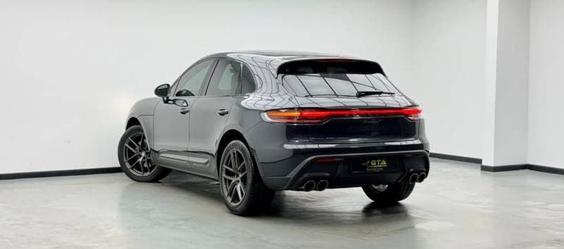 2023 Porsche Macan T thumbnail 6