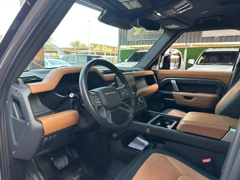 2024 Land Rover Defender thumbnail 7
