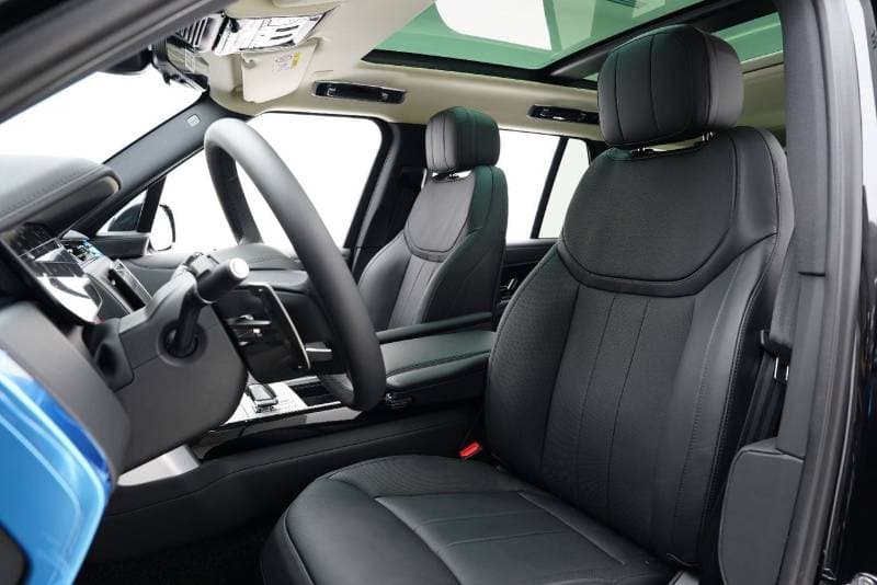 2026 Land Rover Range Rover HSE P530 thumbnail 6