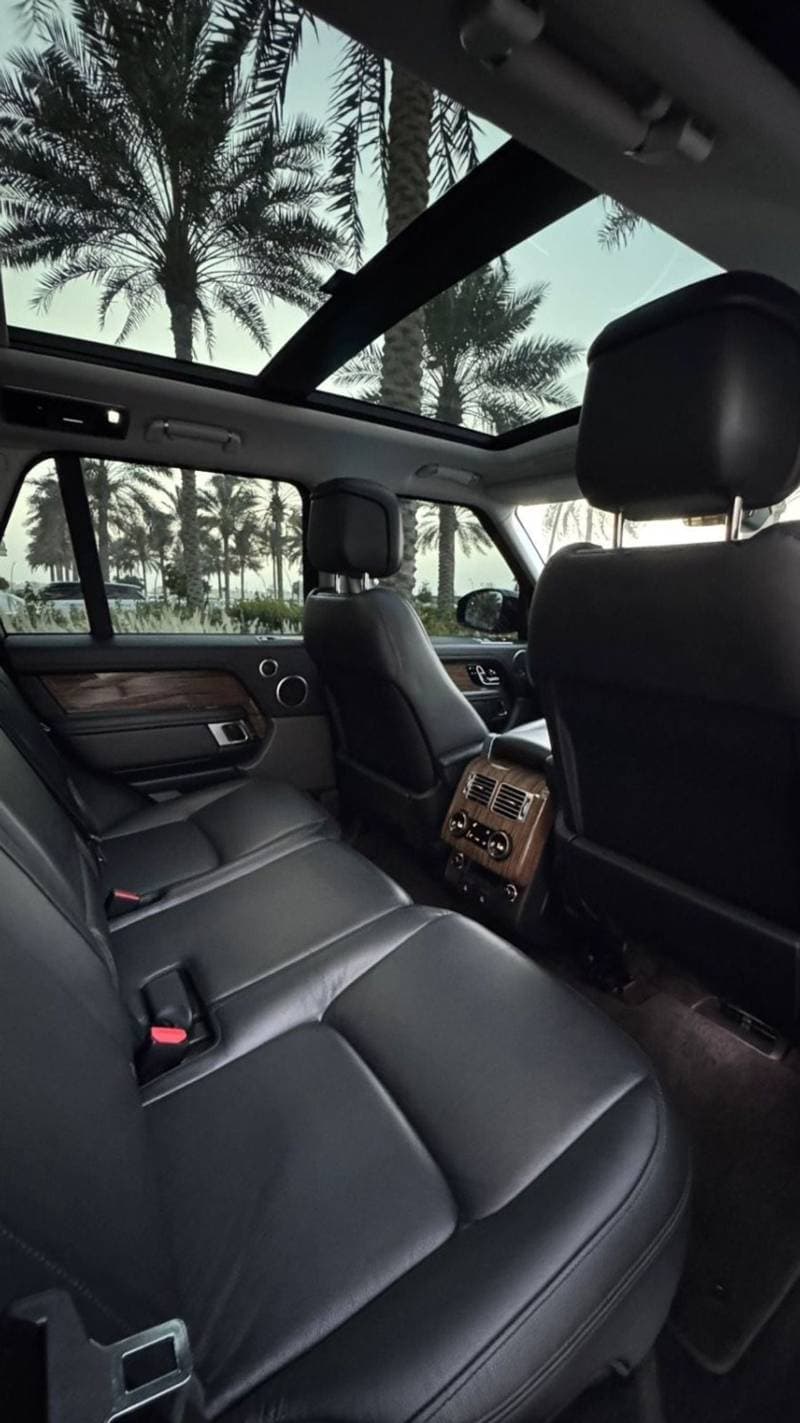2021 Land Rover Range Rover VOGUE SE thumbnail 6
