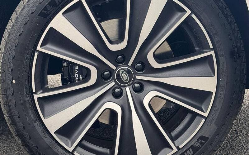 2025 Land Rover Range Rover AUTOBIOGRAPHY thumbnail 5
