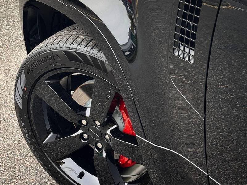 2025 Land Rover Defender thumbnail 8