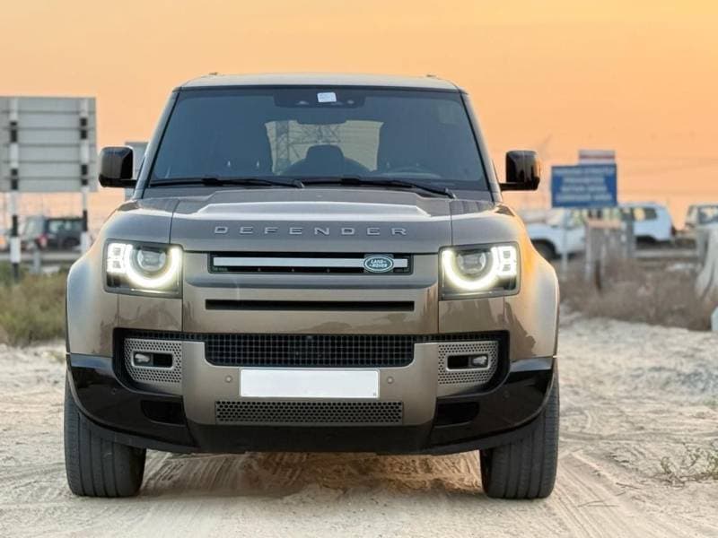 2025 Land Rover Defender thumbnail 2