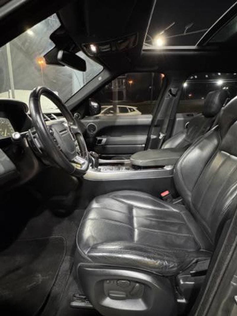 2015 Land Rover Range Rover Sport HSE thumbnail 3
