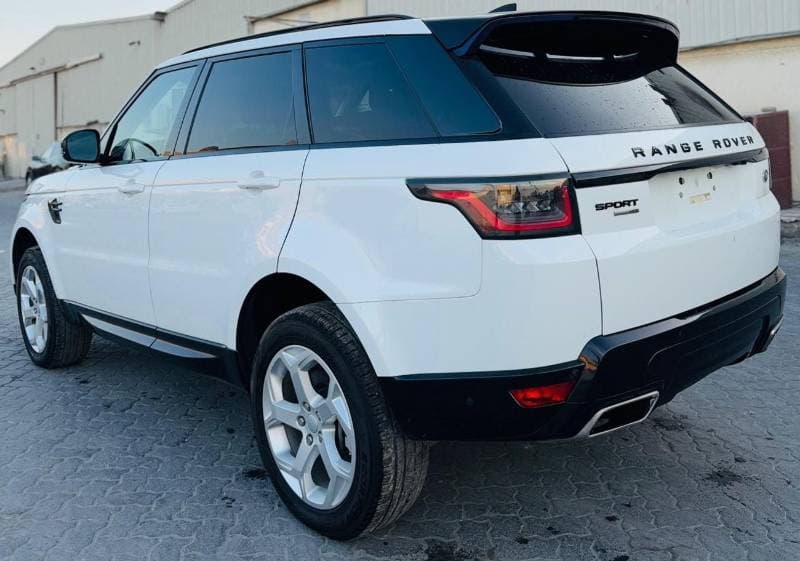 2019 Land Rover Range Rover Sport HSE thumbnail 3