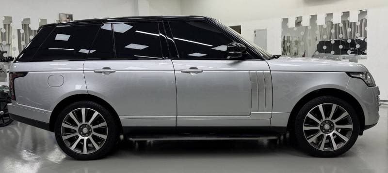 2016 Land Rover Range Rover HSE thumbnail 3