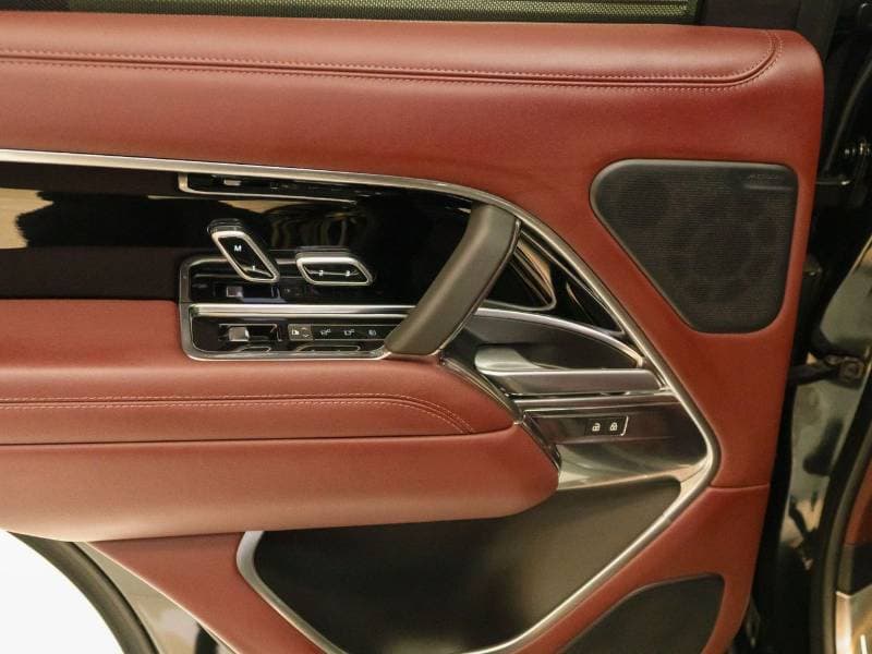 2023 Land Rover Range Rover AUTOBIOGRAPHY P530 thumbnail 8