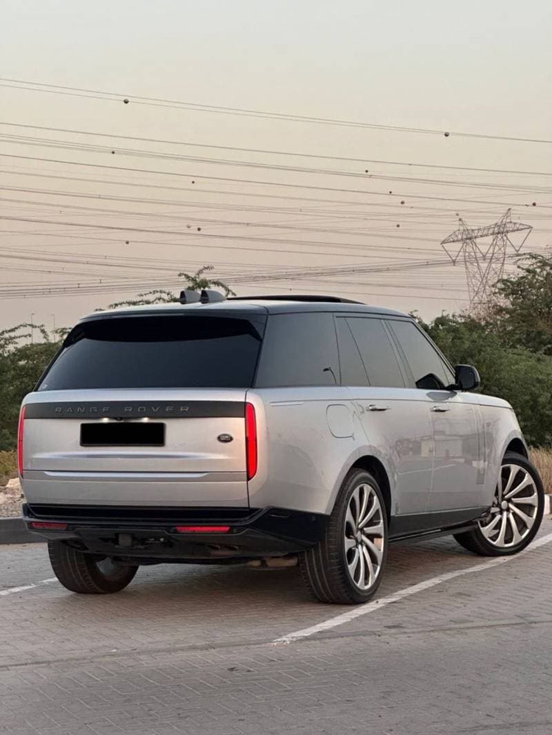 2023 Land Rover Range Rover AUTOBIOGRAPHY P530 thumbnail 3