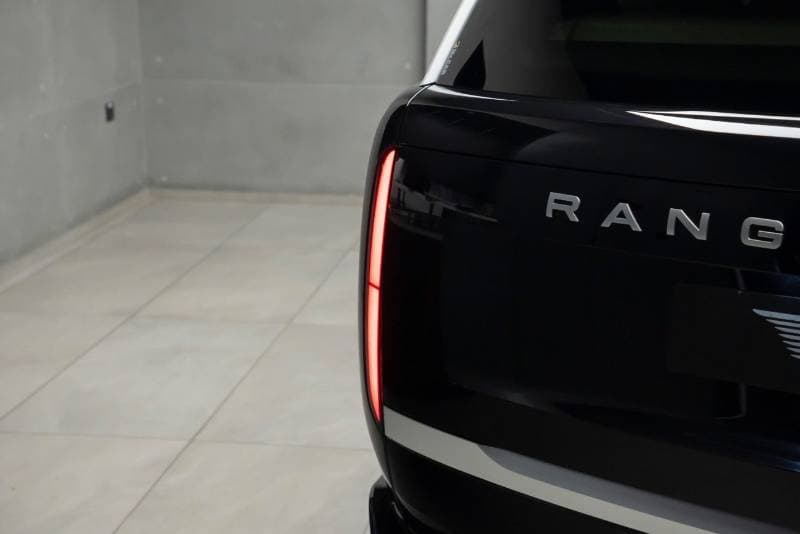 2024 Land Rover Range Rover AUTOBIOGRAPHY P530 thumbnail 8