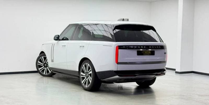 2023 Land Rover Range Rover SE P400 thumbnail 4