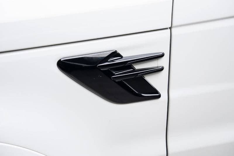 2019 Land Rover Range Rover Sport SVR thumbnail 7