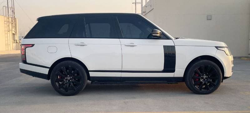 2015 Land Rover Range Rover VOGUE SE thumbnail 4