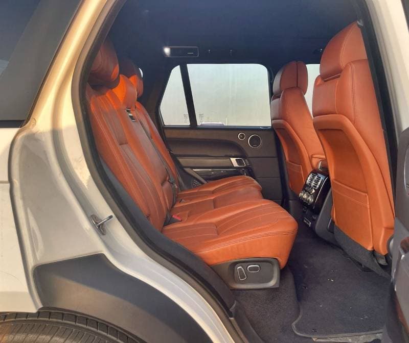 2015 Land Rover Range Rover VOGUE SE thumbnail 8