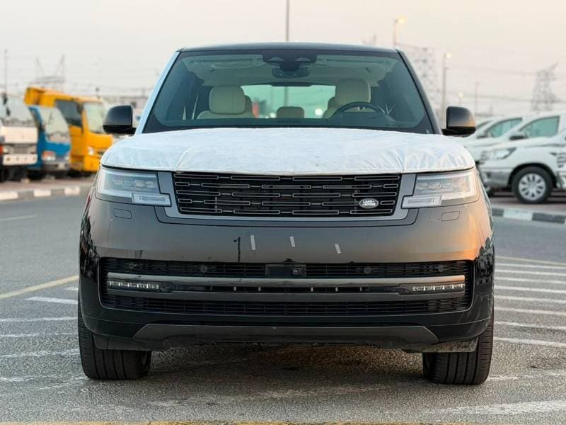 2026 Land Rover Range Rover HSE P400 thumbnail 2