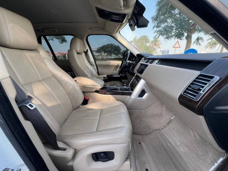 2016 Land Rover Range Rover HSE thumbnail 8