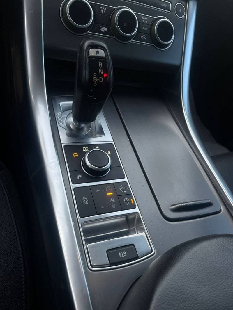 2016 Land Rover Range Rover Sport HSE thumbnail 7