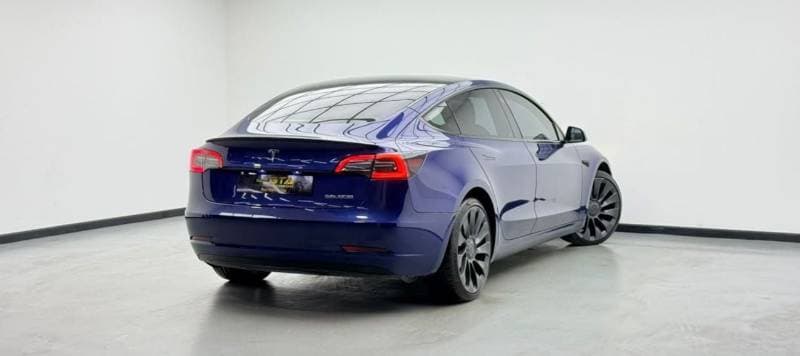 2023 Tesla Model 3 PERFORMANCE thumbnail 4