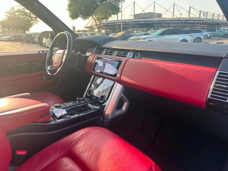 2018 Land Rover Range Rover VOGUE SE thumbnail 8