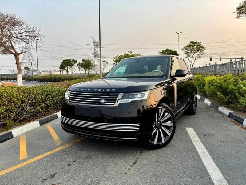 2026 Land Rover Range Rover SV LWB P615