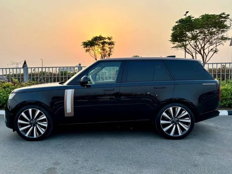 2026 Land Rover Range Rover SV LWB P615 thumbnail 7