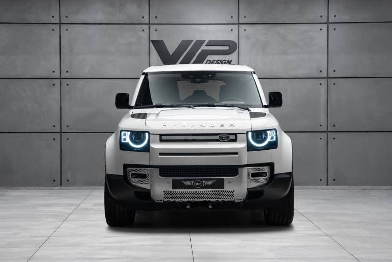 2024 Land Rover Defender thumbnail 2