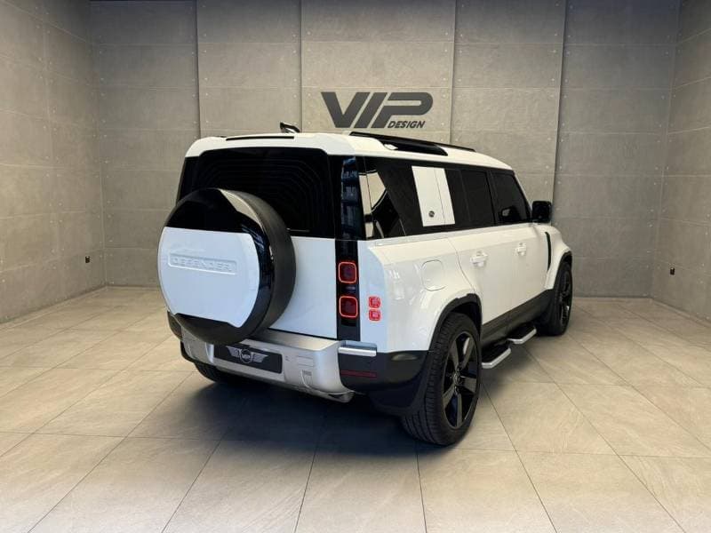 2024 Land Rover Defender thumbnail 6
