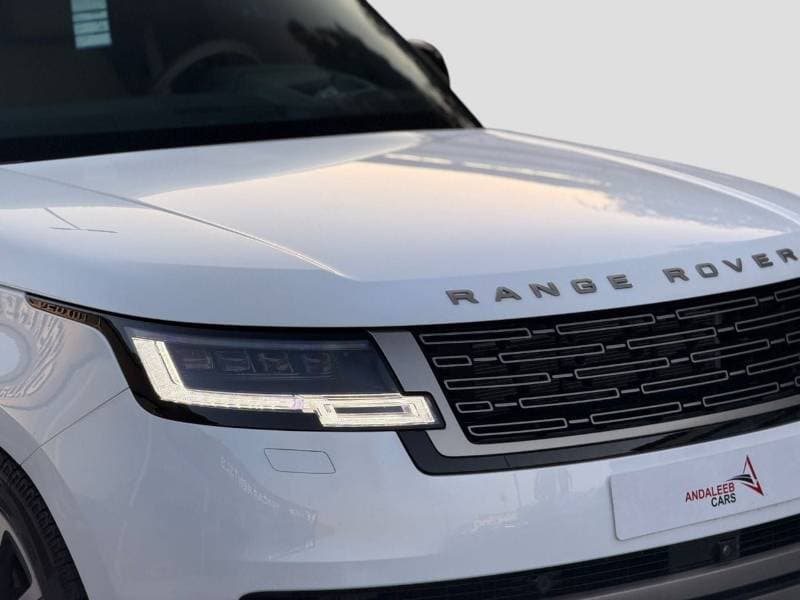 2025 Land Rover Range Rover HSE P530 thumbnail 4