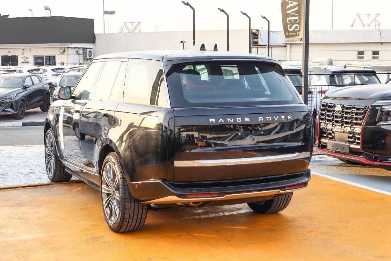 2026 Land Rover Range Rover AUTOBIOGRAPHY P530 thumbnail 4