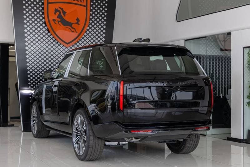 2026 Land Rover Range Rover HSE P530 thumbnail 6