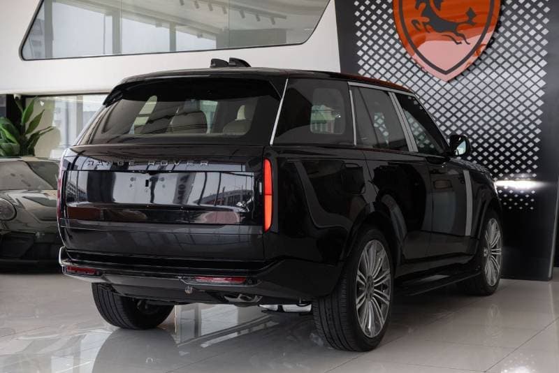 2026 Land Rover Range Rover HSE P530 thumbnail 4