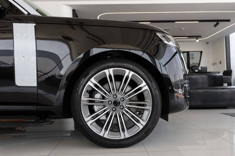 2026 Land Rover Range Rover AUTOBIOGRAPHY P400 thumbnail 8