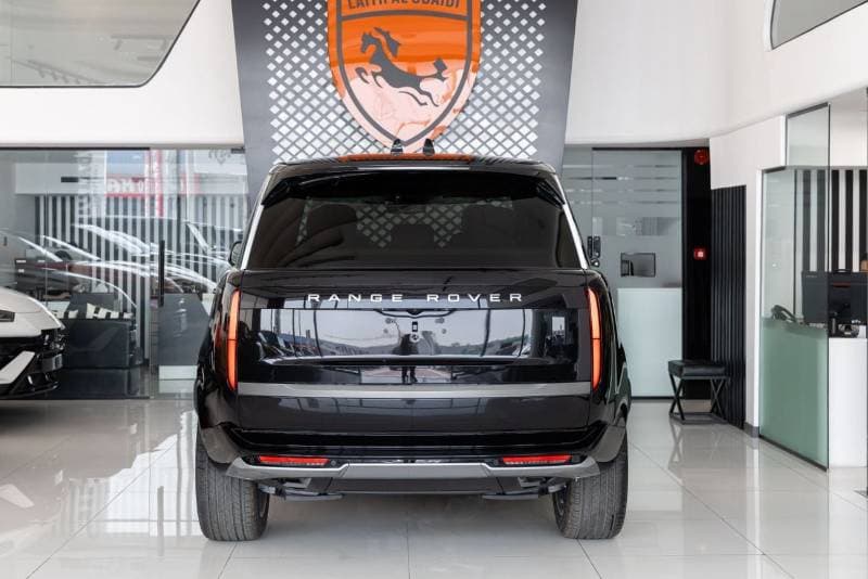 2026 Land Rover Range Rover SE P360 thumbnail 5