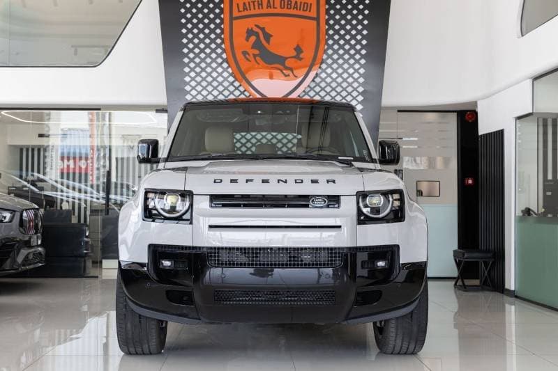 2026 Land Rover Defender thumbnail 2
