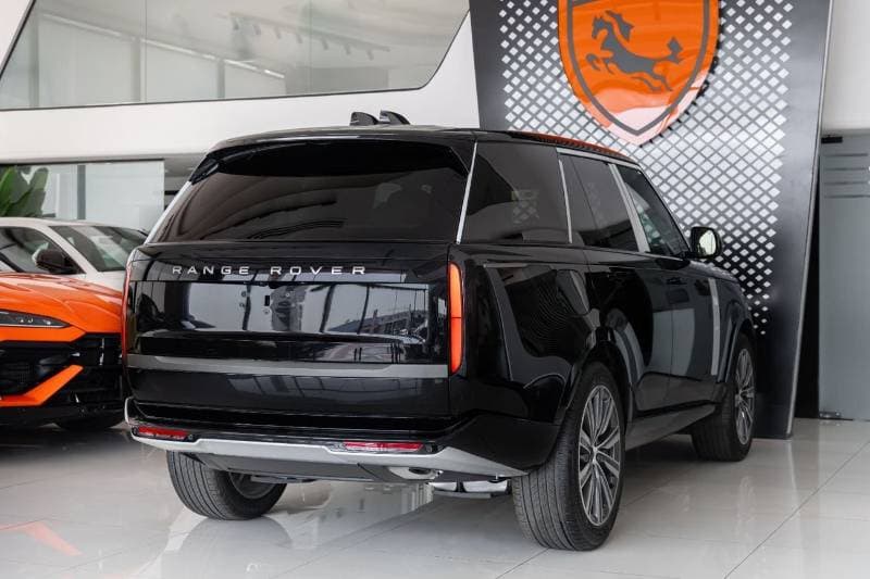 2026 Land Rover Range Rover SE P360 thumbnail 6