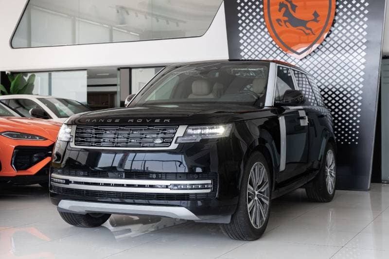 2026 Land Rover Range Rover SE P360 thumbnail 3