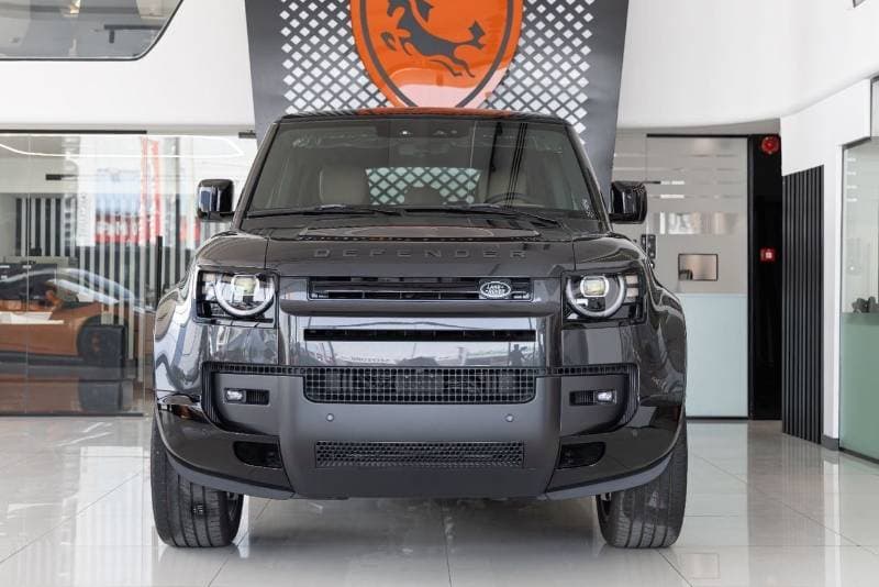 2026 Land Rover Defender thumbnail 2