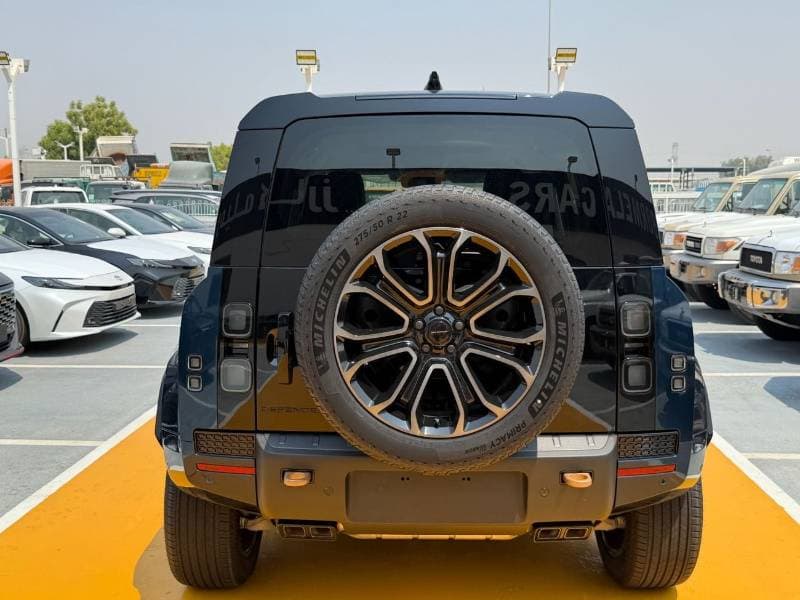 2026 Land Rover Defender thumbnail 6