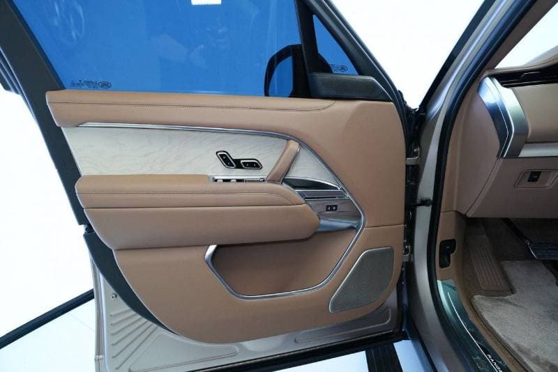 2023 Land Rover Range Rover SV LWB P530 thumbnail 7
