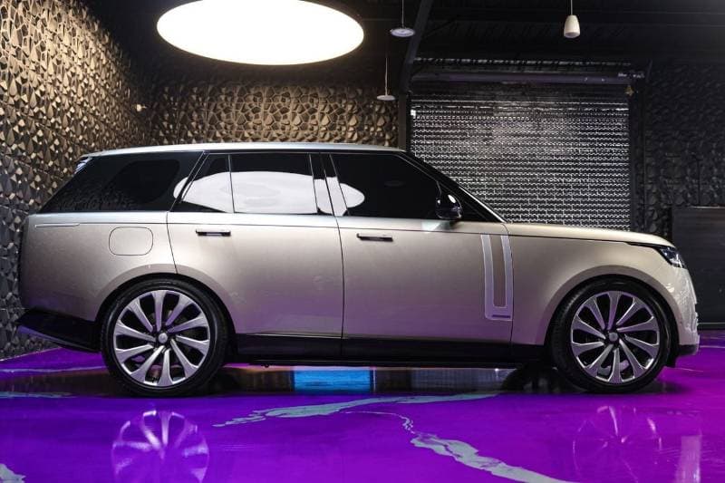 2023 Land Rover Range Rover AUTOBIOGRAPHY LWB P530 thumbnail 4