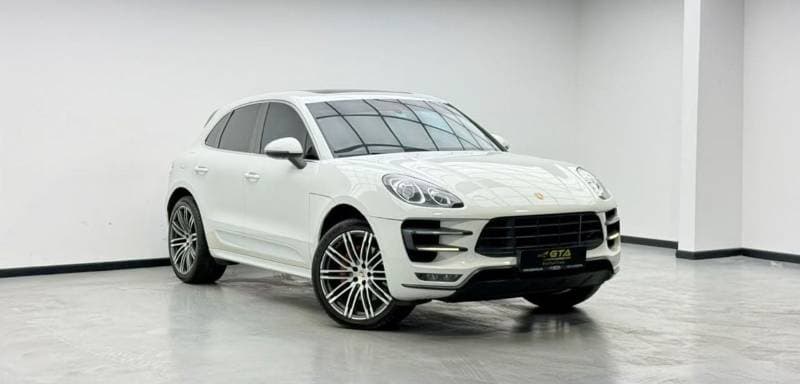 2015 Porsche Macan TURBO