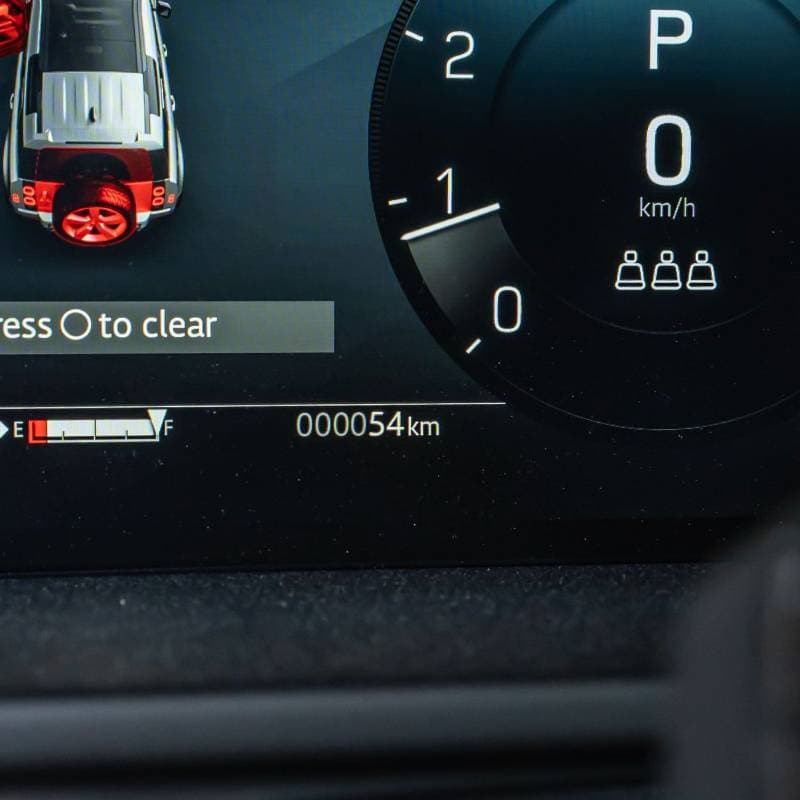 2026 Land Rover Defender thumbnail 6