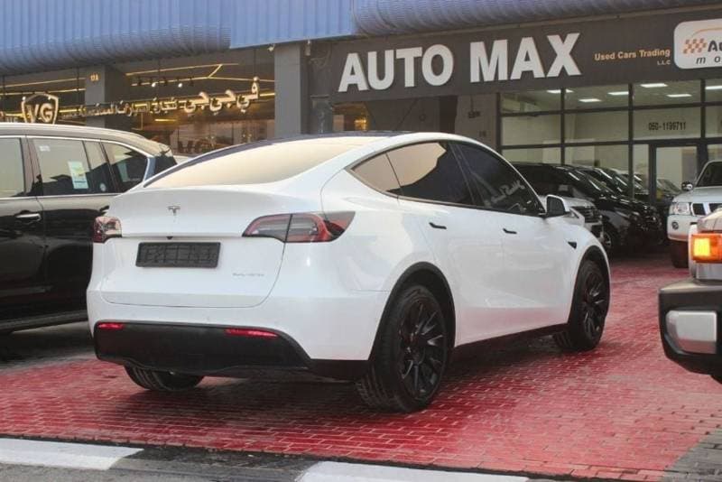 2022 Tesla Model Y LONG RANGE thumbnail 6