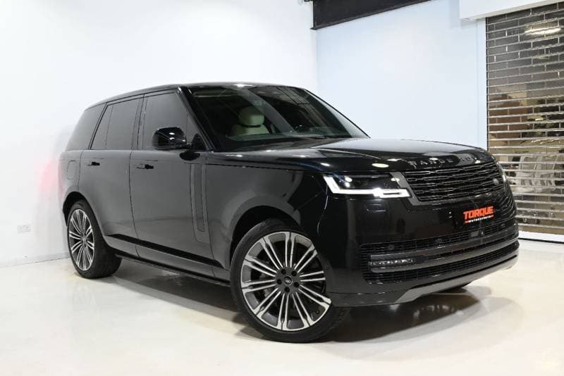 2025 Land Rover Range Rover SE