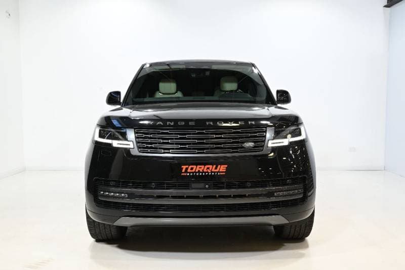 2025 Land Rover Range Rover SE thumbnail 2